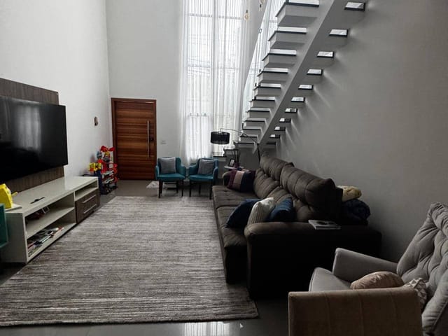 Casa 3 quartos e 2 banheiros, à venda, no bairro Real Park Tietê Jundiapeba em Mogi das Cruzes