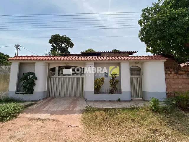 Casa com 300m² 3 quartos e 2 banheiros, à venda, no bairro Aeroporto Velho em Santarém