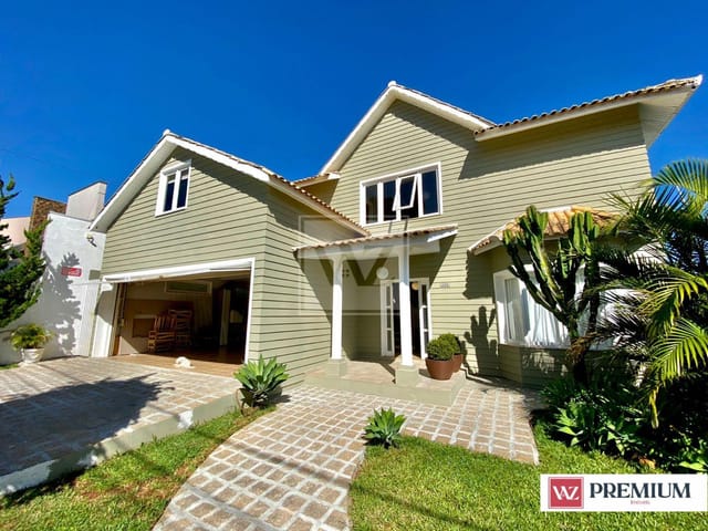 Casa com 525m² 4 quartos e 6 banheiros, à venda, no bairro Estrela em Ponta Grossa