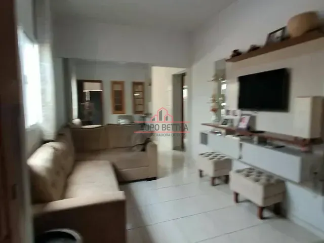 Casa com 252m² 3 quartos e 3 banheiros, à venda, no bairro Jardim dos Camargos em Barueri