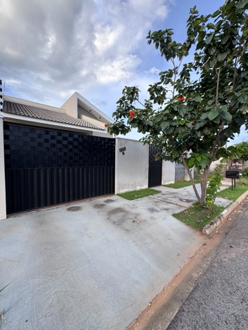 Casa com 292m² 3 quartos e 2 banheiros, à venda, no bairro Montserrat em Nova Mutum
