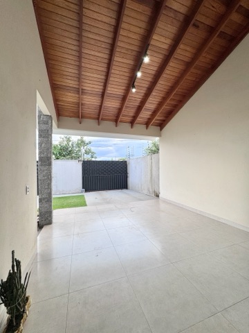 Casa com 292m² 3 quartos e 2 banheiros, à venda, no bairro Montserrat em Nova Mutum