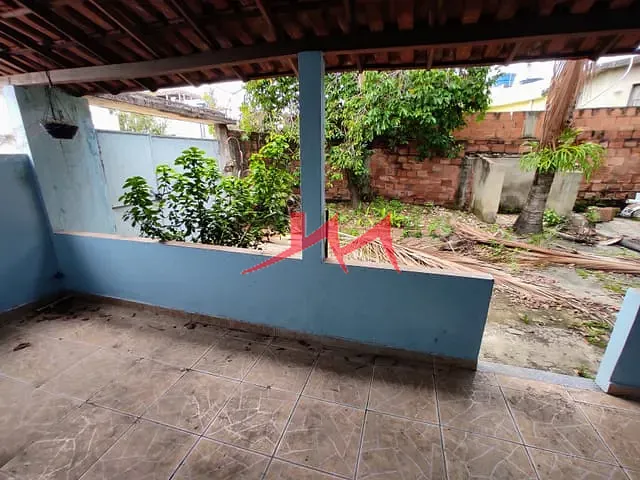 Casa com 195m² 2 quartos e 1 banheiro, à venda, no bairro Jardim Amendoeira em São Gonçalo