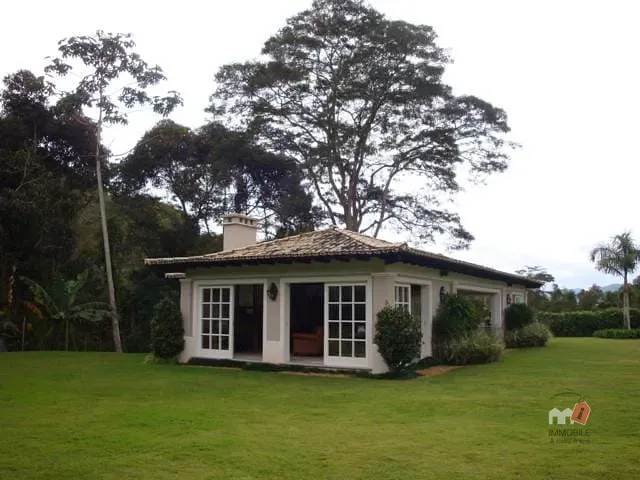 Casa com 50000m², à venda, no bairro ITAIPAVA em Petropolis