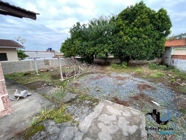 Casa com 450m² 2 quartos e 13 banheiros, à venda, no bairro Centro em Ilhota