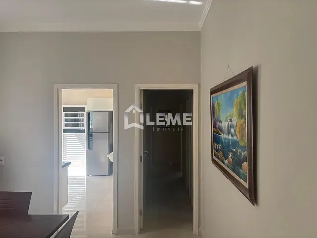 Casa com 250m² 3 quartos e 3 banheiros, à venda, no bairro Jardim São José em Mococa