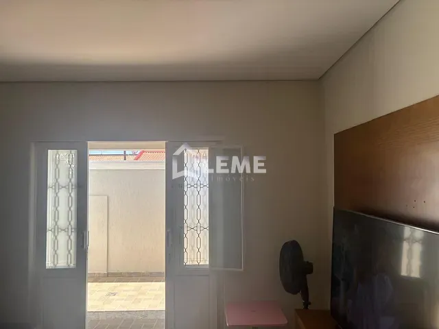 Casa com 250m² 3 quartos e 3 banheiros, à venda, no bairro Jardim São José em Mococa