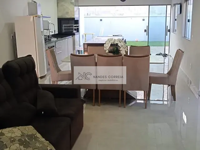 Casa 3 quartos e 3 banheiros, à venda, no bairro Indústrias Leves em Londrina