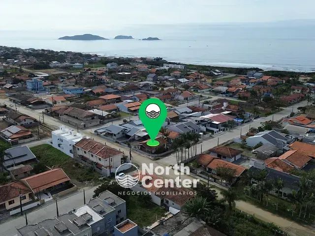 Casa com 365m² 3 quartos e 1 banheiro, à venda, no bairro Salinas em Balneário Barra do Sul