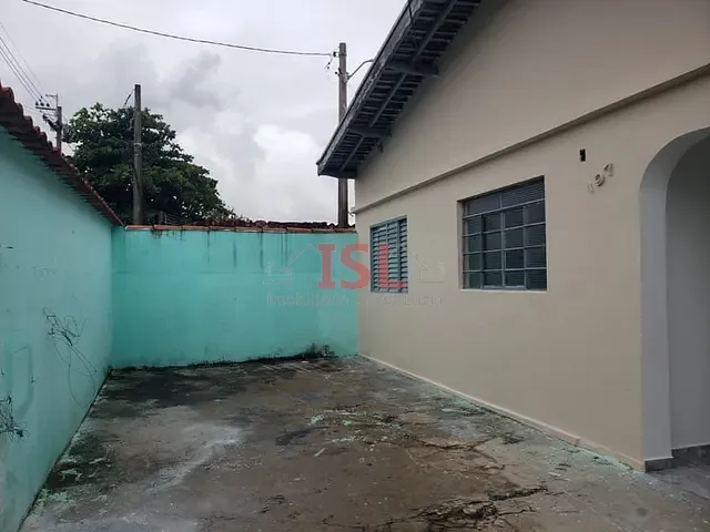Casa 2 quartos e 1 banheiro, para alugar, no bairro Jardim Santa Lúcia em Campinas