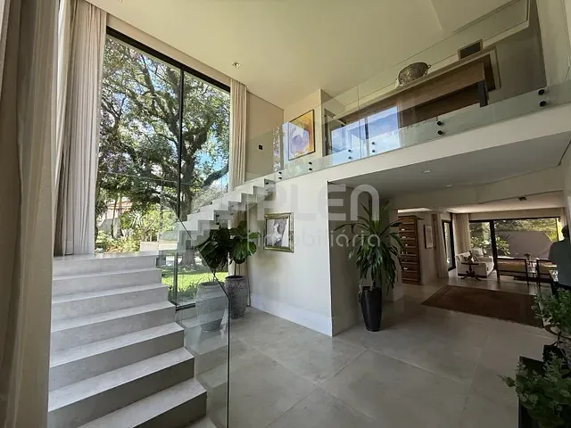 Casa com 850m² 4 quartos e 6 banheiros, à venda, no bairro Alphaville Residencial Dois em Barueri