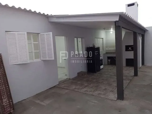 Casa com 246m² 4 quartos e 3 banheiros, à venda, no bairro Parque Guanabara em Rio Grande