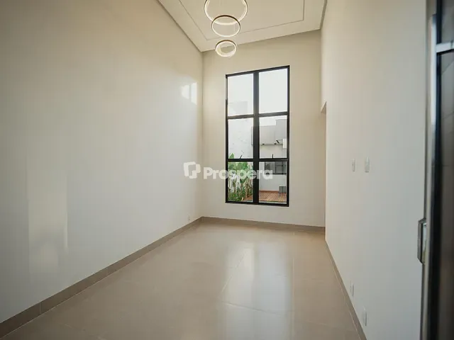 Casa com 200m² 3 quartos e 3 banheiros, à venda, no bairro Residencial Campos do Jordão em Anápolis