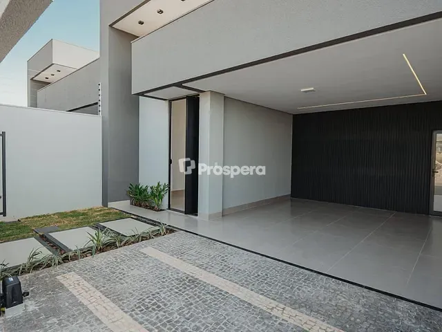 Casa com 200m² 3 quartos e 3 banheiros, à venda, no bairro Residencial Campos do Jordão em Anápolis