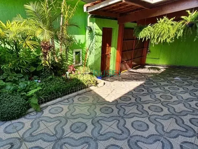 Casa com 250m² 5 quartos e 5 banheiros, à venda, no bairro Jardim Ismênia em São José dos Campos