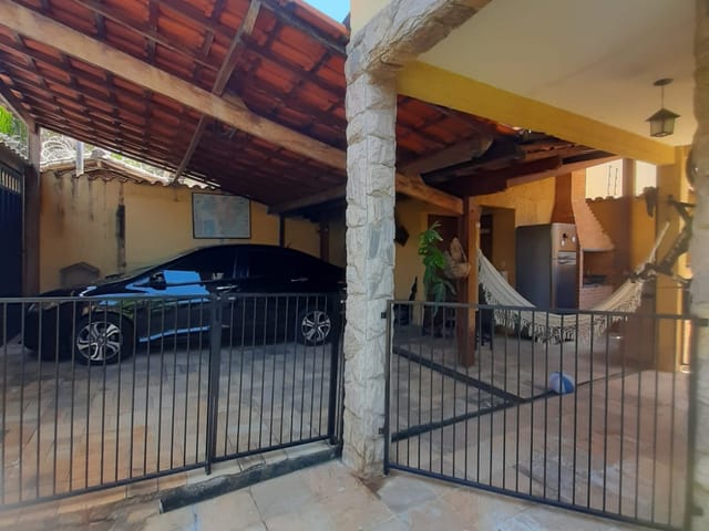 Casa 3 quartos e 3 banheiros, à venda, no bairro Planalto em Belo Horizonte