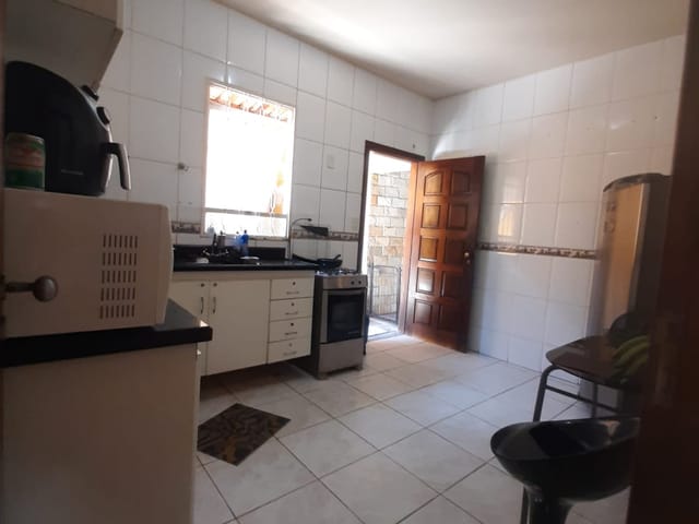 Casa 3 quartos e 3 banheiros, à venda, no bairro Planalto em Belo Horizonte