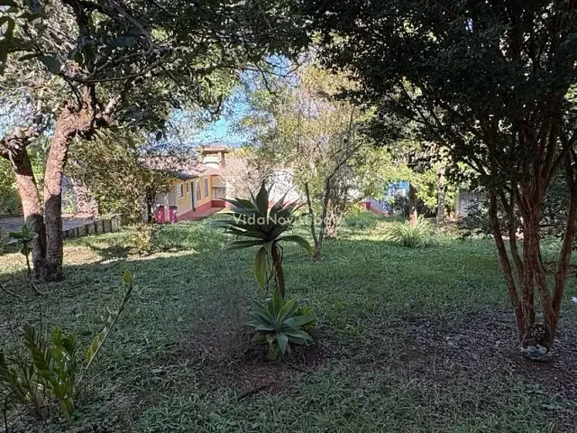 Casa com 1000m² 3 quartos e 2 banheiros, à venda, no bairro Villa Dom Pedro em Atibaia
