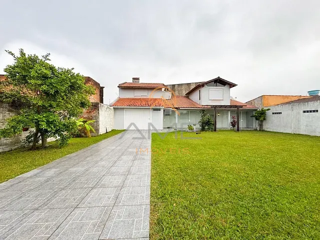 Casa com 465m² 2 quartos e 1 banheiro, à venda, no bairro Cassino em Rio Grande