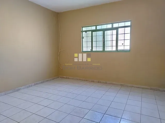 Casa 2 quartos e 1 banheiro, para alugar, no bairro Jardim Consteca em Sumaré