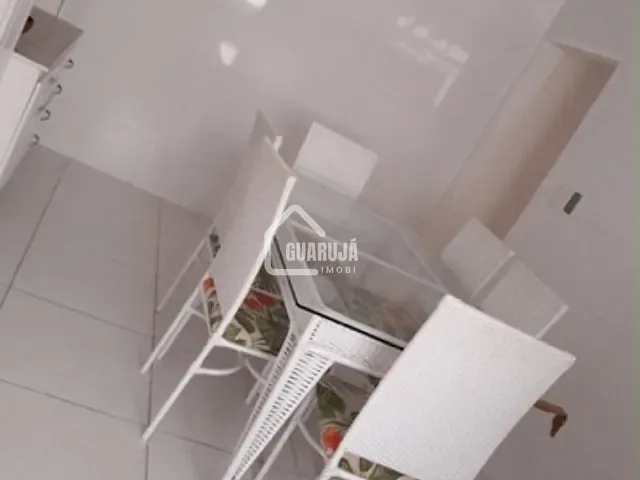 Casa 3 quartos e 1 banheiro, para alugar, no bairro Vila Alzira em Guarujá