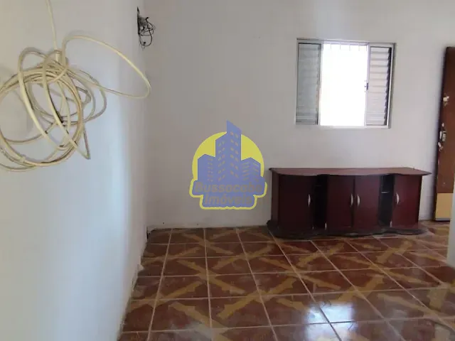 Casa com 40m² 2 quartos e 1 banheiro, para alugar, no bairro Bussocaba em Osasco