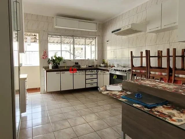 Casa com 388m² 3 quartos e 1 banheiro, à venda, no bairro Jardim em Santo André
