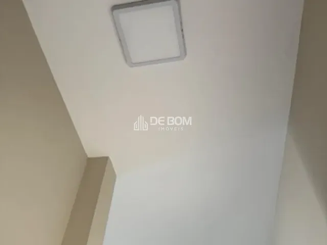Casa 2 quartos e 2 banheiros, à venda, no bairro Residencial Belvedere em Poços de Caldas