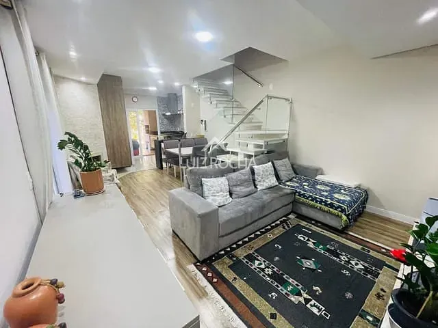 Casa com 118m² 3 quartos e 2 banheiros, à venda, no bairro Chácara Pavoeiro em Cotia