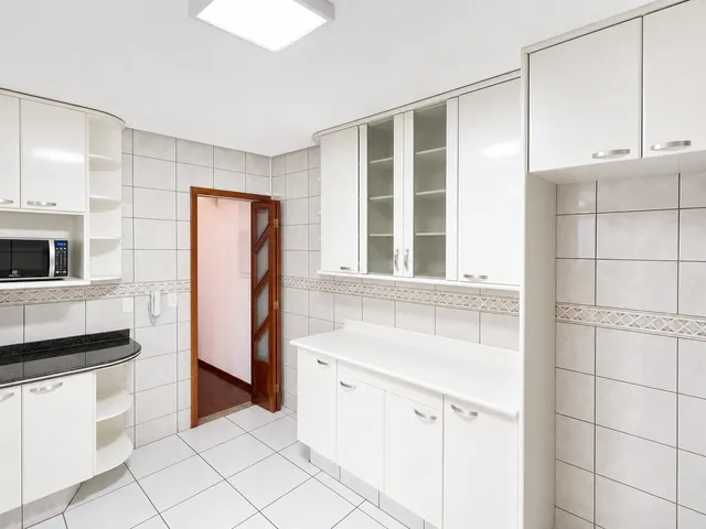 Casa 3 quartos e 5 banheiros, à venda, no bairro Vila Brasilina em São Paulo