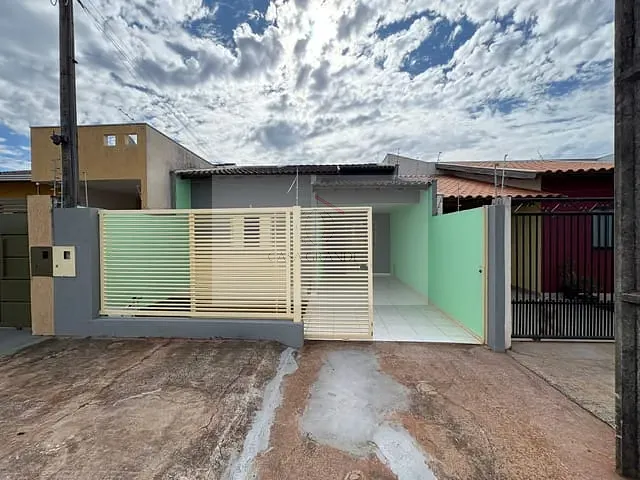 Casa com 125m² 3 quartos e 2 banheiros, à venda, no bairro Jardim Primavera em Rolândia