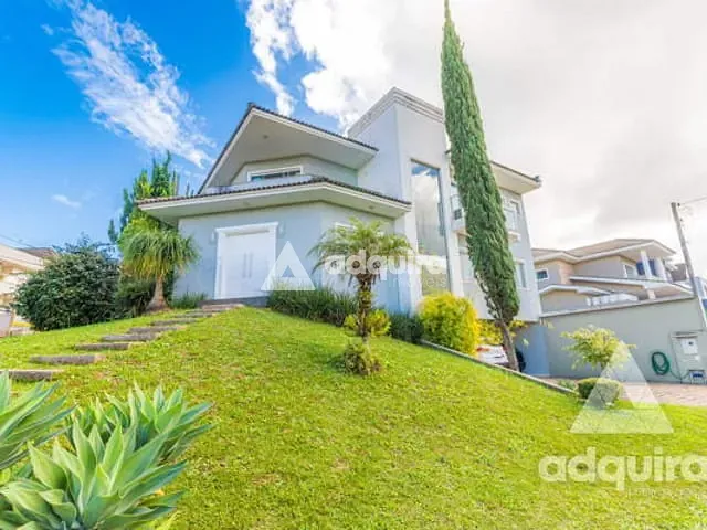 Casa com 450m² 4 quartos e 4 banheiros, à venda, no bairro Oficinas em Ponta Grossa