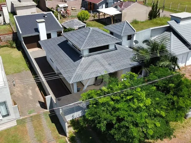 Casa com 150m² 3 quartos e 2 banheiros, à venda, no bairro Alesgut em Teutônia