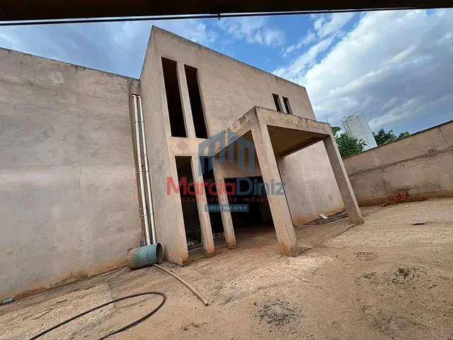 Casa 4 quartos e 2 banheiros, à venda, no bairro Parque Das Andorinhas em Ituverava