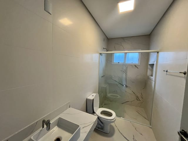 Casa com 375m² 3 quartos e 3 banheiros, à venda, no bairro São João do Rio Vermelho em Florianópolis