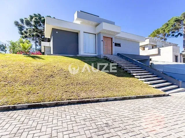 Casa com 310m² 3 quartos e 2 banheiros, à venda, no bairro Vila Fuck em Piraquara