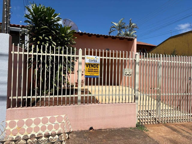 Casa com 180m² 3 quartos e 2 banheiros, à venda, no bairro Sabará I em Londrina