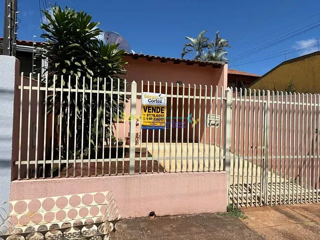 Casa com 180m² 3 quartos e 2 banheiros, à venda, no bairro Sabará I em Londrina