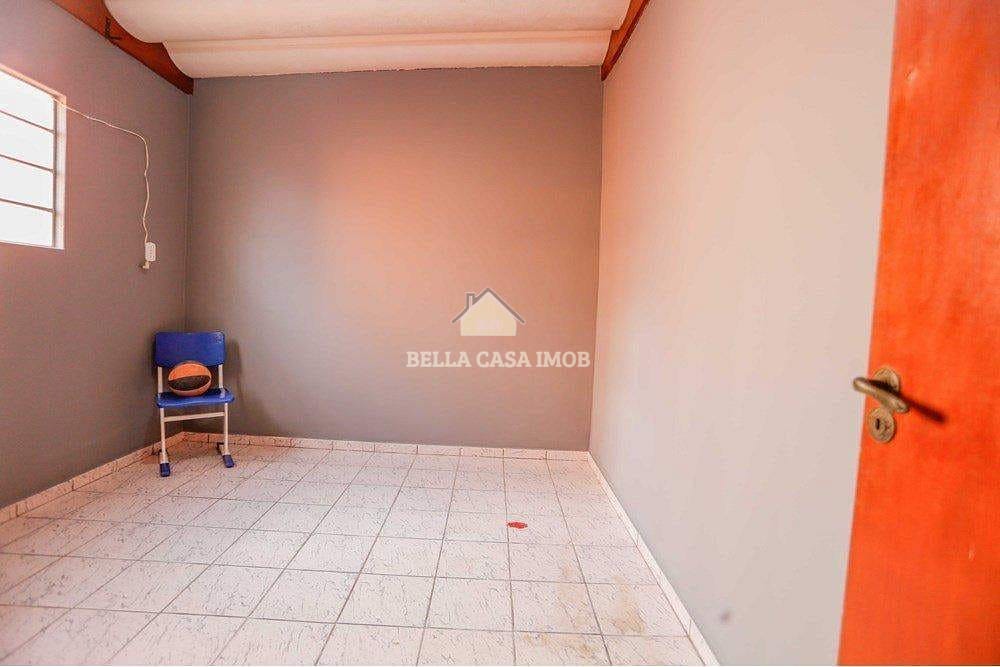 Casa à venda com 4 quartos, 192m² - Foto 41