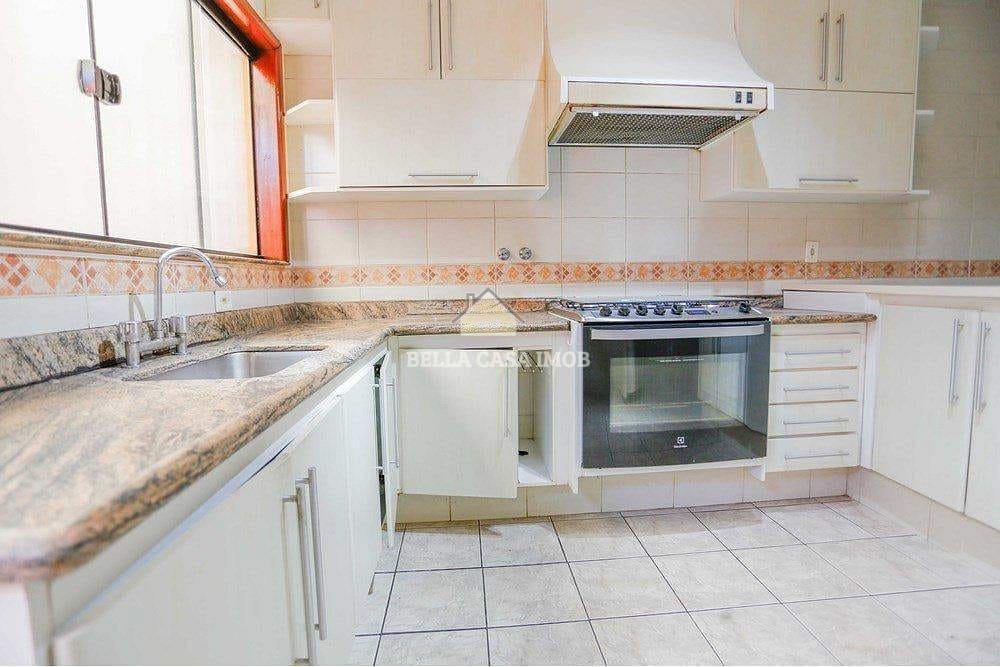 Casa à venda com 4 quartos, 192m² - Foto 13