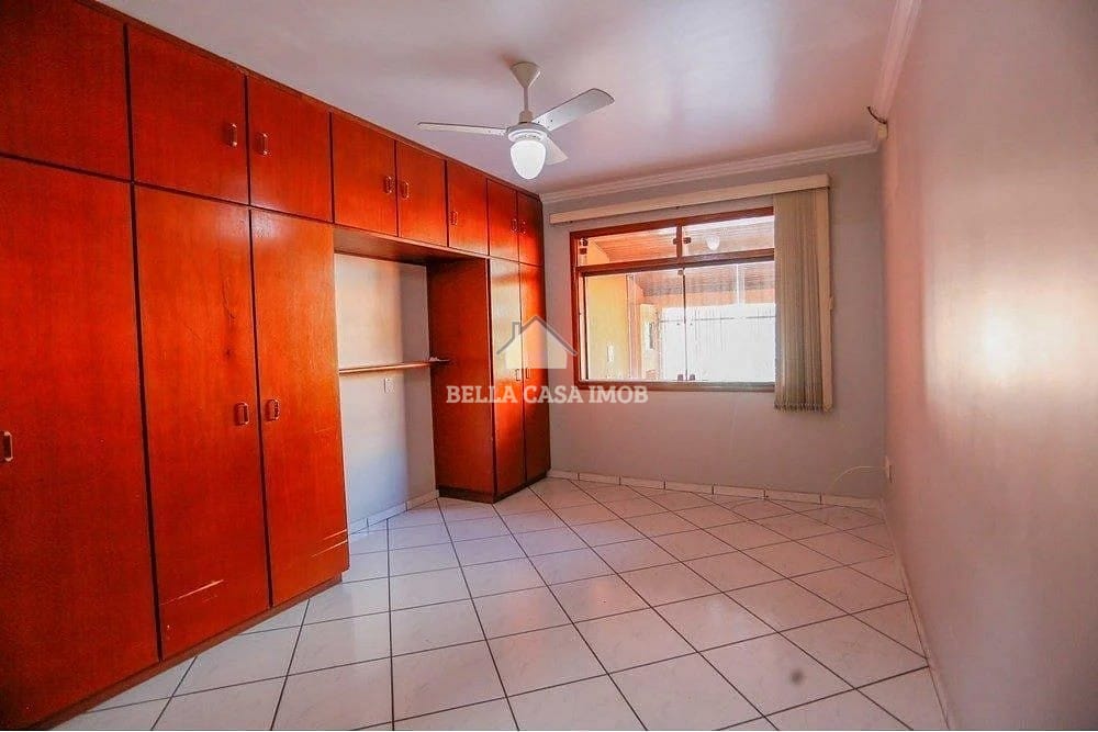 Casa à venda com 4 quartos, 192m² - Foto 21