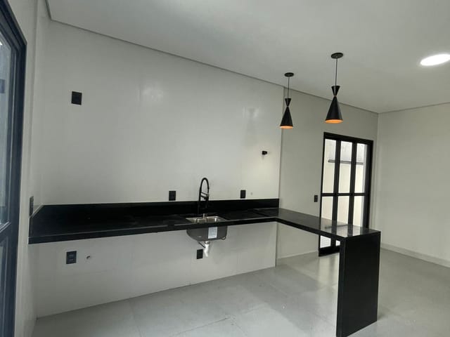Casa com 150m² 3 quartos e 2 banheiros, à venda, no bairro Jardim Universo em Mogi das Cruzes