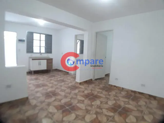 Casa com 60m² 2 quartos e 1 banheiro, para alugar, no bairro Jardim Paraíso em Guarulhos