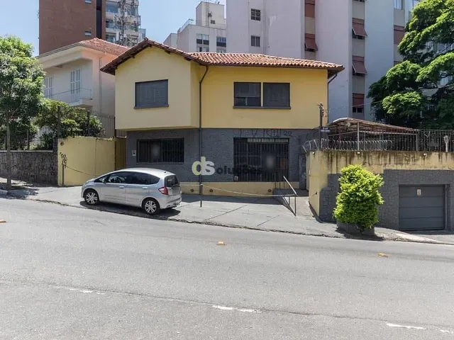 Casa à venda ou para alugar, no bairro Pinheiros em São Paulo