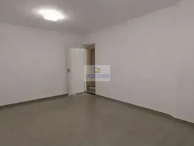 Casa 3 quartos e 2 banheiros, para alugar, no bairro Planalto em São Bernardo do Campo