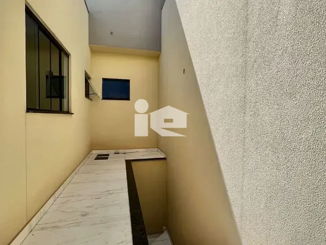 Casa com 380m² 3 quartos e 3 banheiros, à venda, no bairro Jd Roland em Rolândia