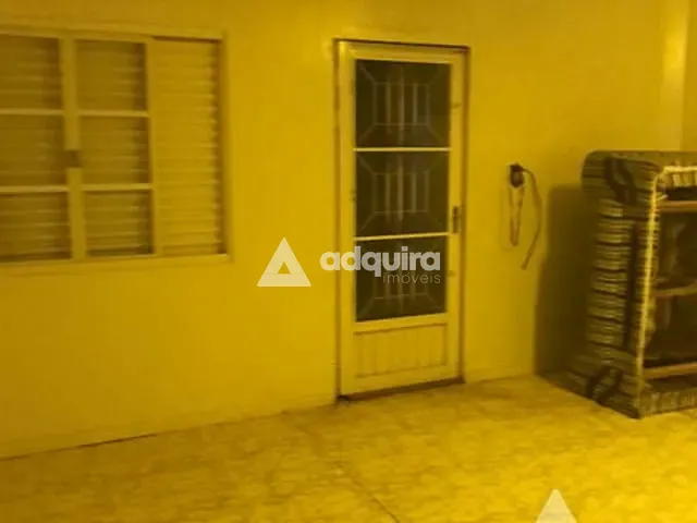 Sobrado com 327m², à venda, no bairro Uvaranas em Ponta Grossa