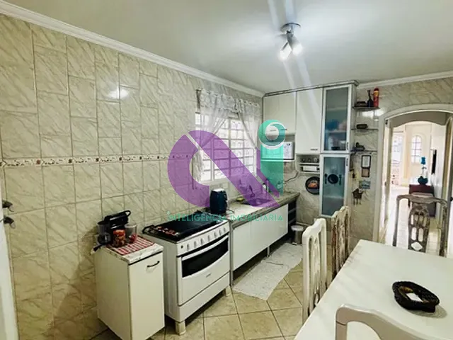 Casa com 200m² 3 quartos e 2 banheiros, à venda, no bairro Jardim das Flores em Osasco