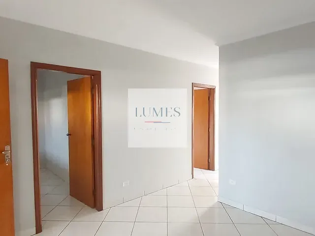 Casa com 327m² 3 quartos e 2 banheiros, para alugar, no bairro Vila Mollon IV em Santa Bárbara D'Oeste