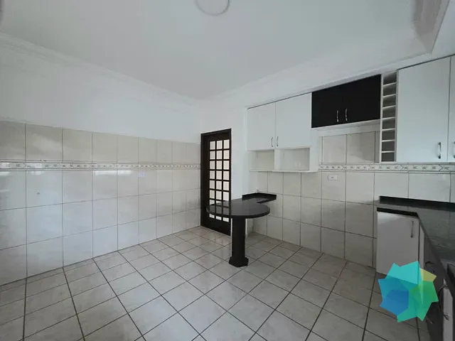 Casa com 125m² 3 quartos e 4 banheiros, à venda, no bairro Loteamento Terras de São Pedro e São Paulo em Salto